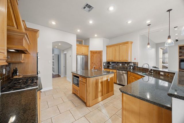 204 Goldridge DR, Georgetown, TX 78633