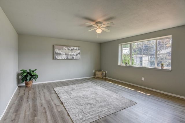12411 W 9th St, Airway Heights, WA 99001