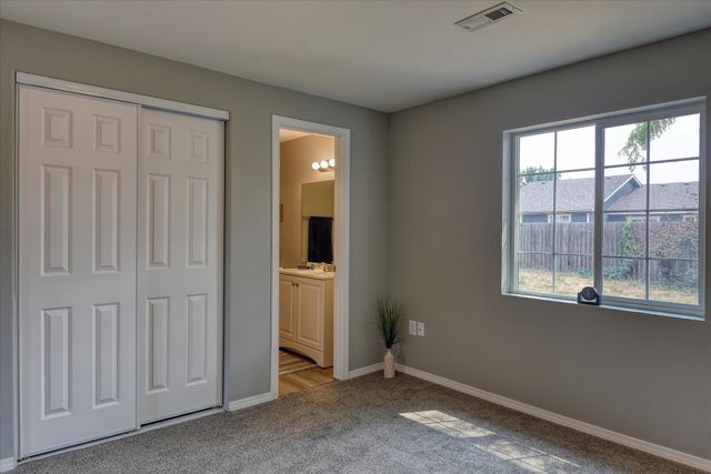 12411 W 9th St, Airway Heights, WA 99001
