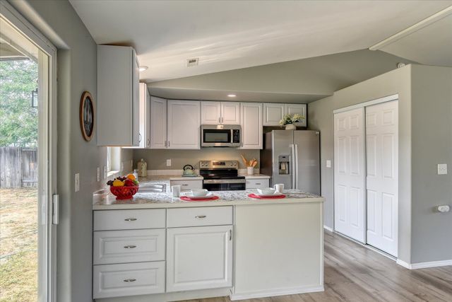 12411 W 9th St, Airway Heights, WA 99001