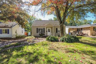 255 North Avenue, Ravenna, OH 44266