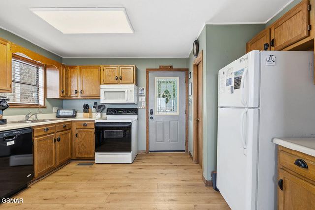 1839 Zurich Court, Gatlinburg, TN 37738