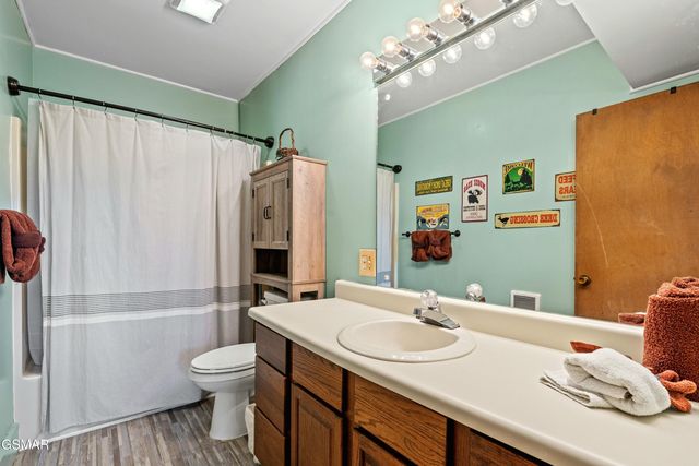 1839 Zurich Court, Gatlinburg, TN 37738