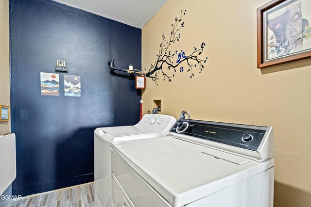 1839 Zurich Court, Gatlinburg, TN 37738