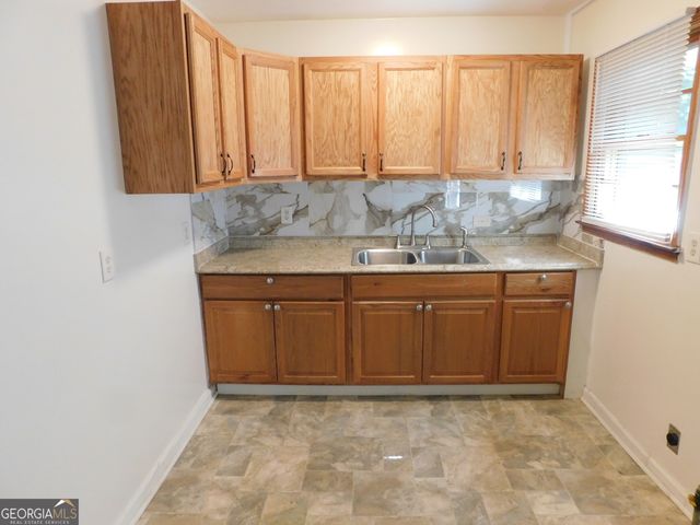 4618 Bartlett Road, Forest Park, GA 30297