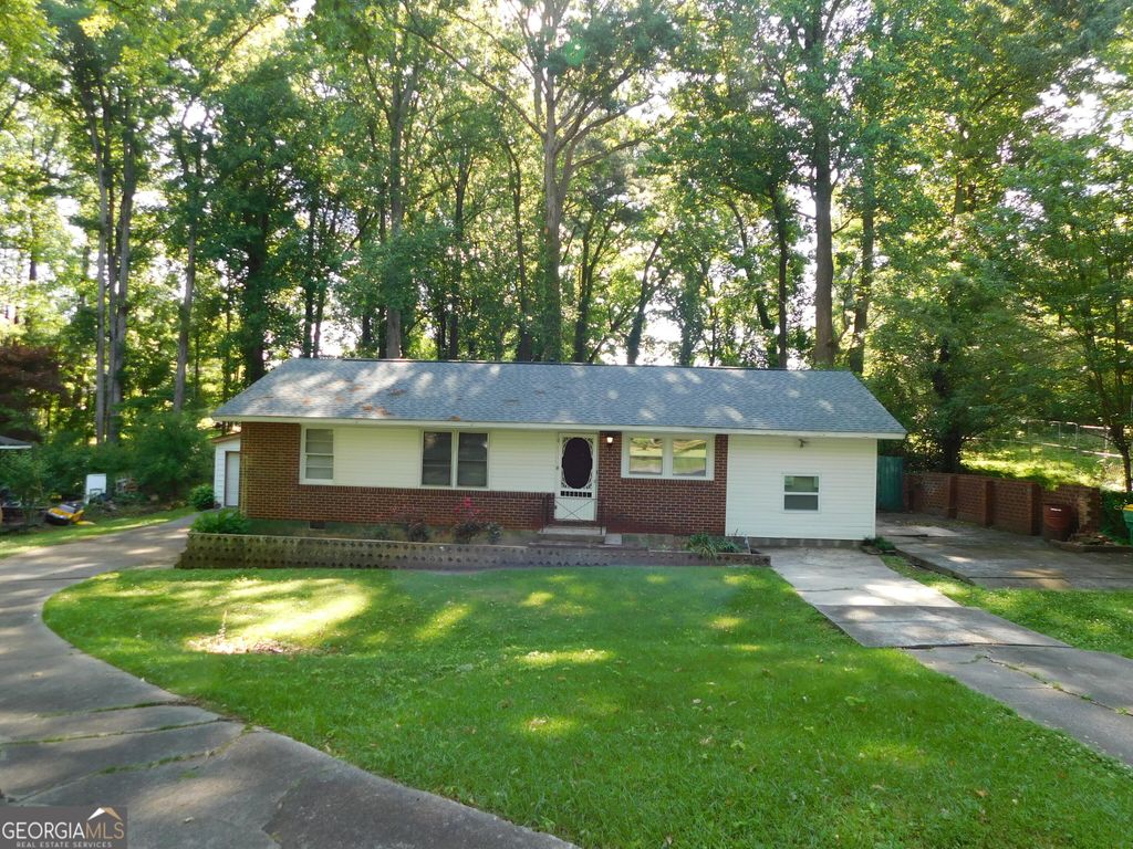 4618 Bartlett Road, Forest Park, GA 30297