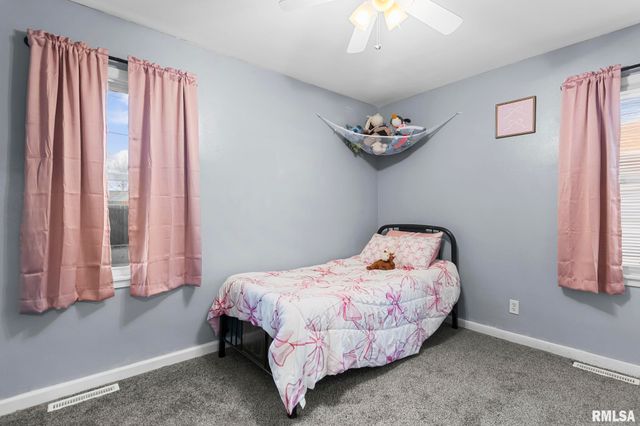 53 ROSARIA Road, Springfield, IL 62702