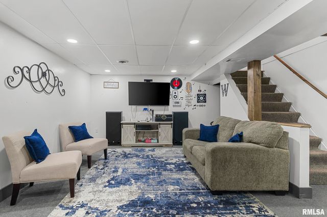 53 ROSARIA Road, Springfield, IL 62702