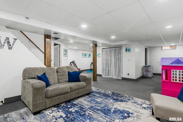 53 ROSARIA Road, Springfield, IL 62702