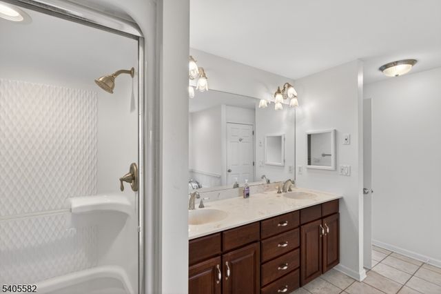 101 Parker Rd, Greenwich Twp., NJ 08804