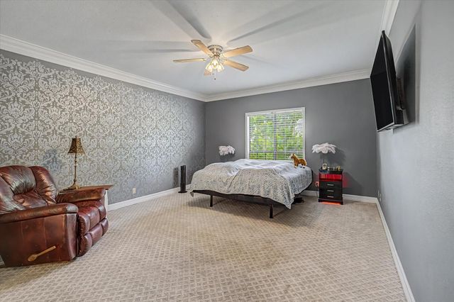 410 Crestwood Drive, El Lago, TX 77586