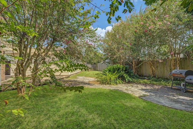 410 Crestwood Drive, El Lago, TX 77586