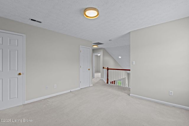 15629 Beckley Hills Dr, Louisville, KY 40245