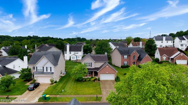15629 Beckley Hills Dr, Louisville, KY 40245