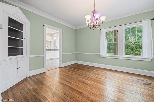 3326 Dellwood Road, Cleveland Heights, OH 44118