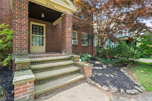 3326 Dellwood Road, Cleveland Heights, OH 44118