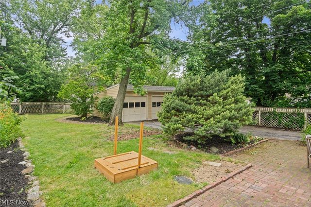 3326 Dellwood Road, Cleveland Heights, OH 44118