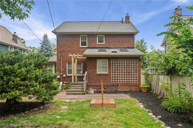 3326 Dellwood Road, Cleveland Heights, OH 44118