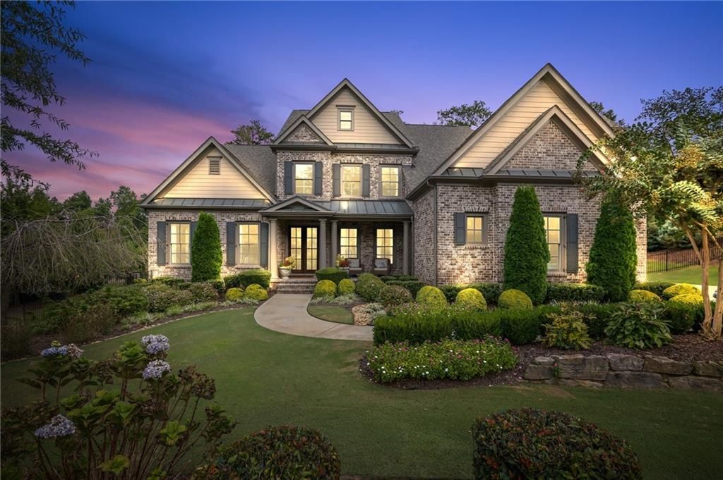 1013 Summit View Lane, Alpharetta, GA 30004