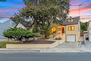 912 Brown St, Martinez, CA 94553