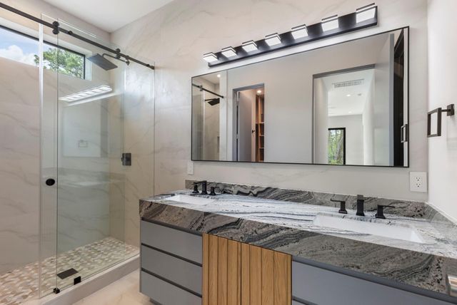 51 Huntsmans Horn Circle, The Woodlands, TX 77380