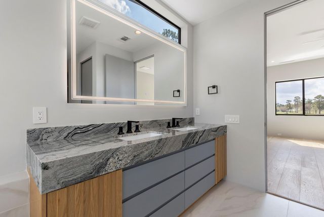 51 Huntsmans Horn Circle, The Woodlands, TX 77380