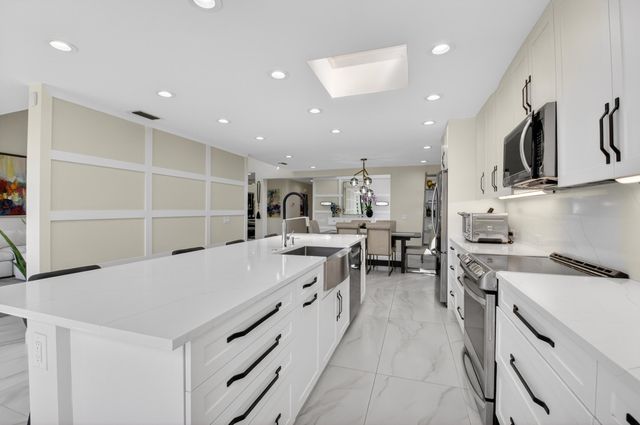 19530 Sawgrass Drive 1501, Boca Raton, FL 33434