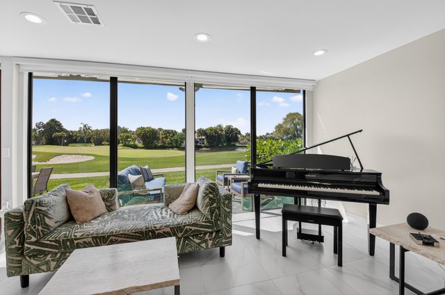 19530 Sawgrass Drive 1501, Boca Raton, FL 33434