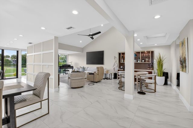 19530 Sawgrass Drive 1501, Boca Raton, FL 33434