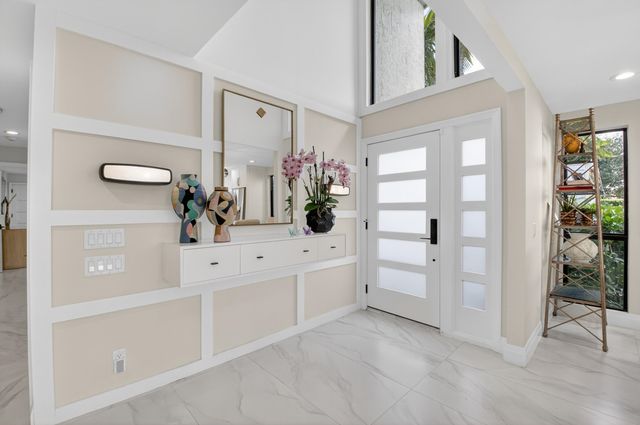 19530 Sawgrass Drive 1501, Boca Raton, FL 33434