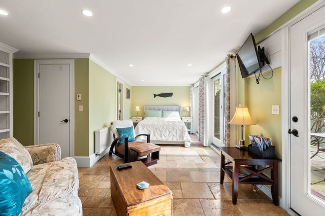 12 Andrews Street, Gloucester, MA 01930