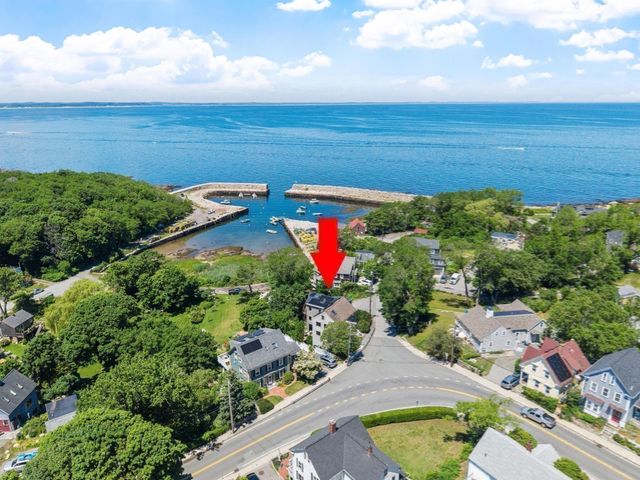 12 Andrews Street, Gloucester, MA 01930