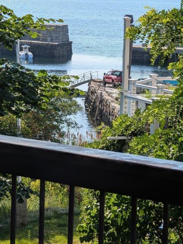 12 Andrews Street, Gloucester, MA 01930