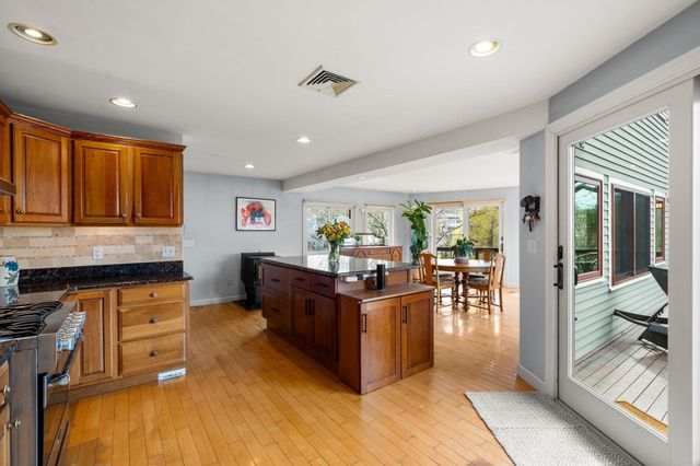12 Andrews Street, Gloucester, MA 01930