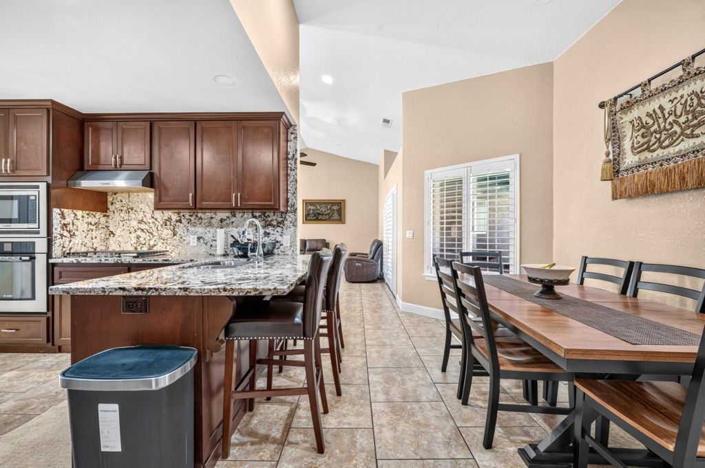 Image 15 of property listing at 1450 Nelson Boulevard, Selma, CA 93662