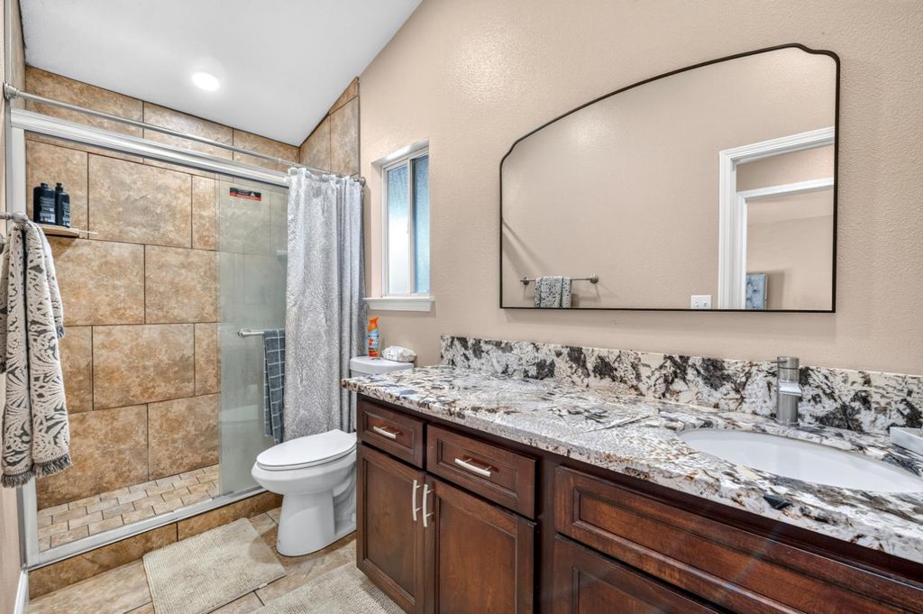 Image 22 of property listing at 1450 Nelson Boulevard, Selma, CA 93662