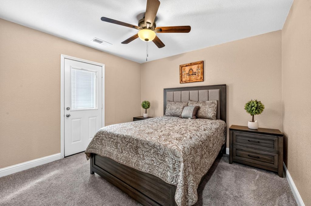 Image 25 of property listing at 1450 Nelson Boulevard, Selma, CA 93662
