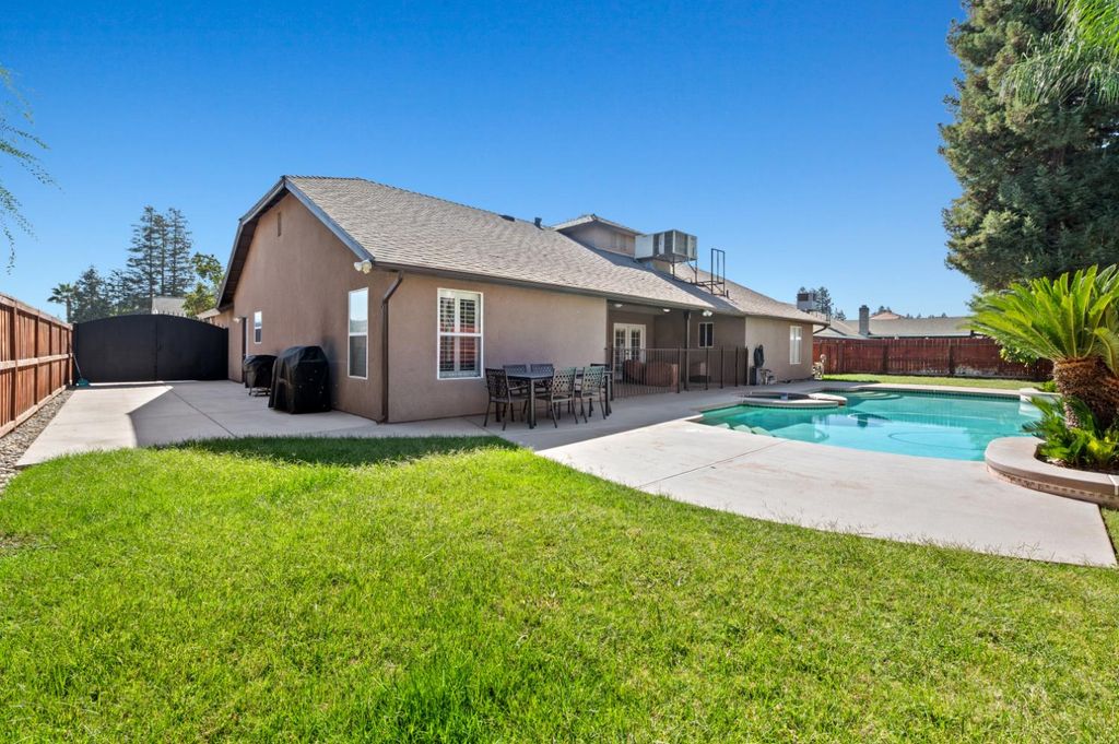 Image 28 of property listing at 1450 Nelson Boulevard, Selma, CA 93662