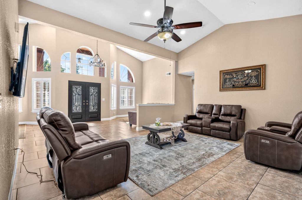 Image 9 of property listing at 1450 Nelson Boulevard, Selma, CA 93662