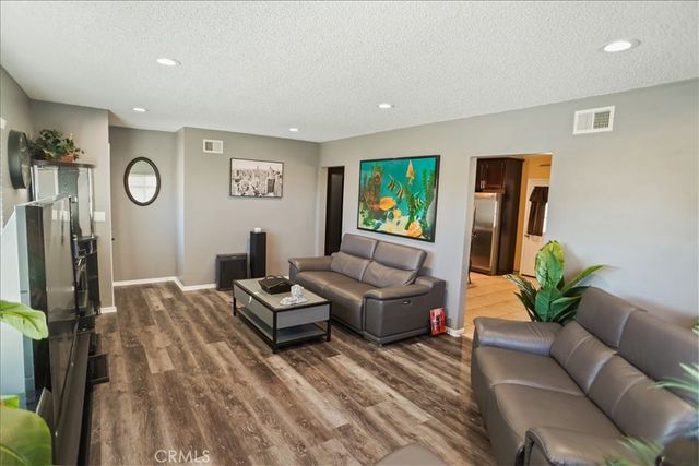 41537 47th Street W, Lancaster, CA 93536