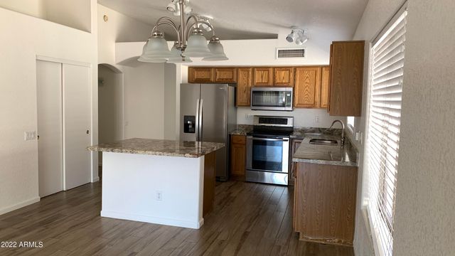 18207 N 5th Avenue, Phoenix, AZ 85023
