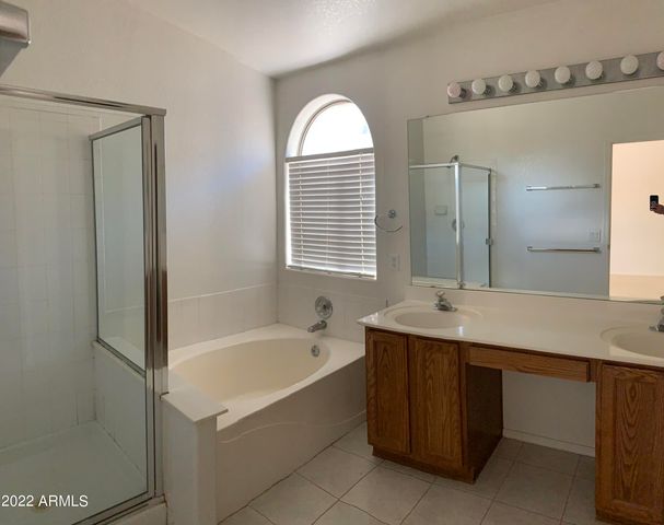 18207 N 5th Avenue, Phoenix, AZ 85023