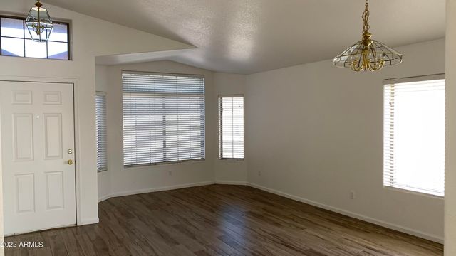 18207 N 5th Avenue, Phoenix, AZ 85023