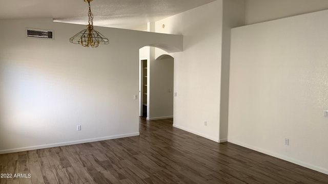 18207 N 5th Avenue, Phoenix, AZ 85023