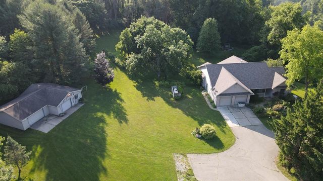 11678 E Grand River Avenue, Portland, MI 48875