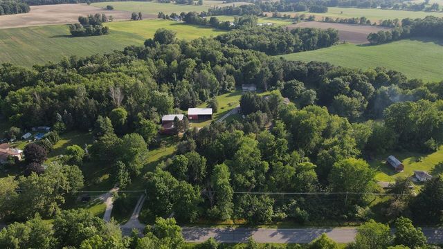 11678 E Grand River Avenue, Portland, MI 48875