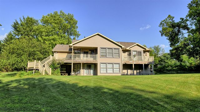 11678 E Grand River Avenue, Portland, MI 48875