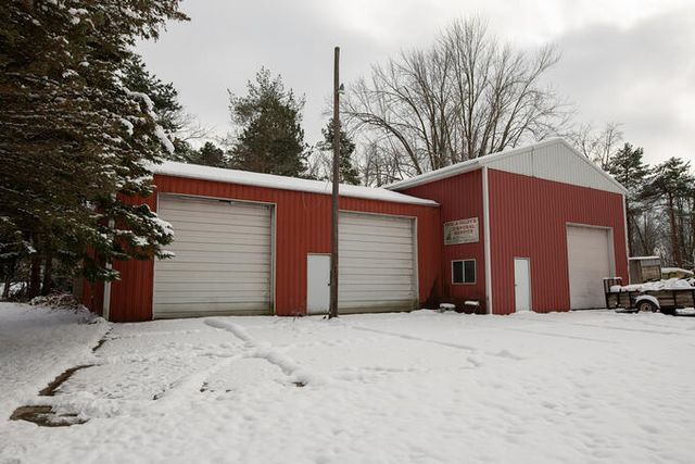 11678 E Grand River Avenue, Portland, MI 48875