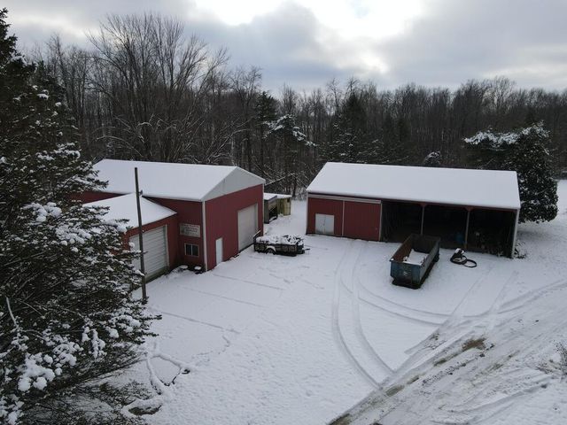 11678 E Grand River Avenue, Portland, MI 48875