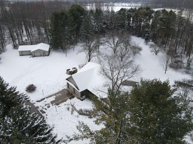 11678 E Grand River Avenue, Portland, MI 48875